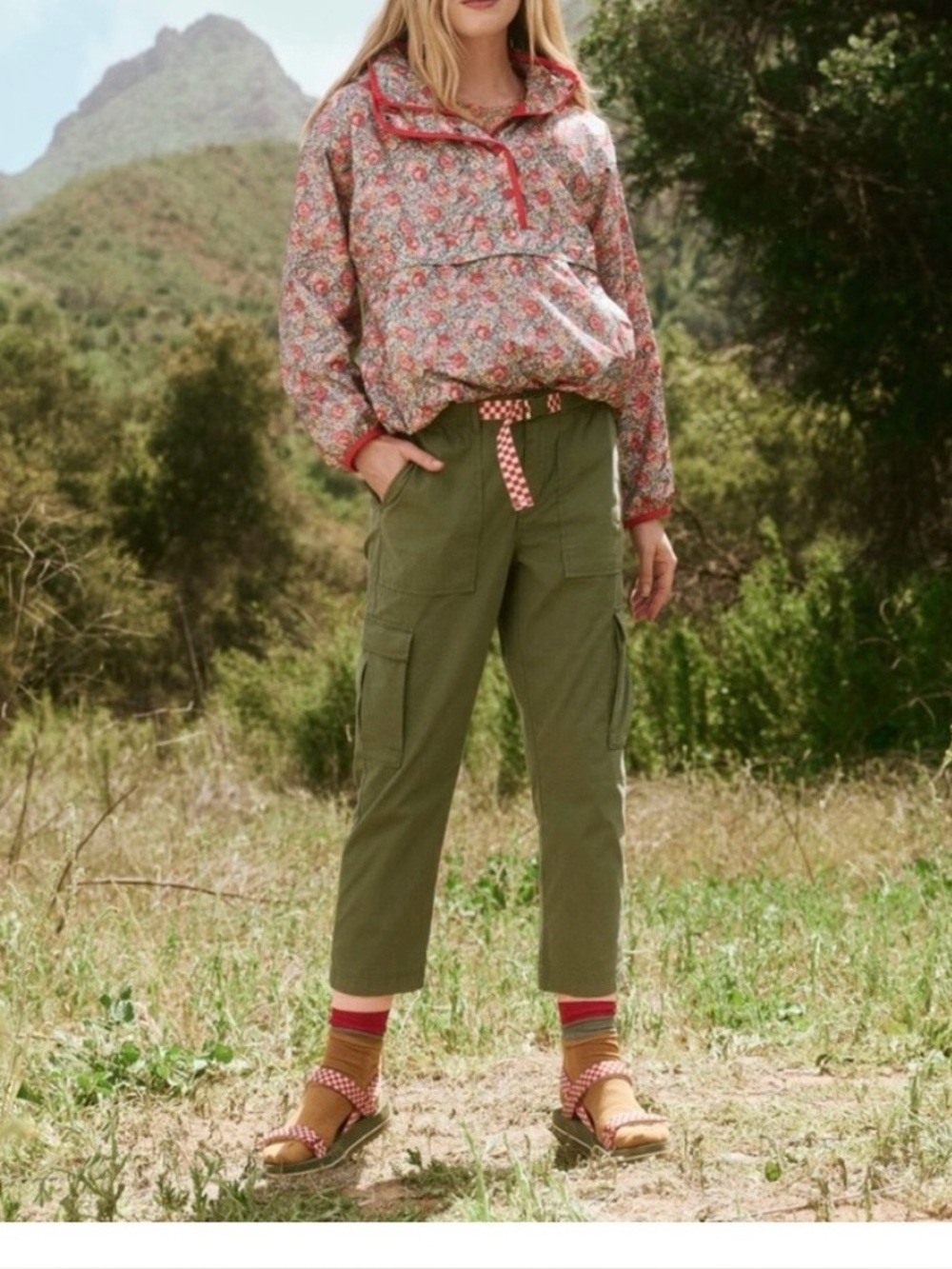 the great x eddie bauer cargo pants with red checkered belt